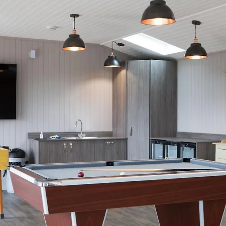 Semesterbostad Great Calva, Sebergham, Perfect For 2 Families Or Friends With 3 Dogs Welcome And Hot Tub *