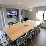 Great Calva, Sebergham, Perfect For 2 Families Or Friends With 3 Dogs Welcome And Hot Tub *