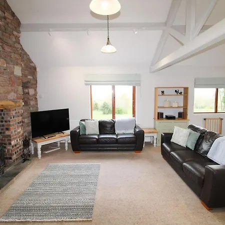 Hébergement de vacances Great Calva, Sebergham, Perfect For 2 Families Or Friends With 3 Dogs Welcome And Hot Tub