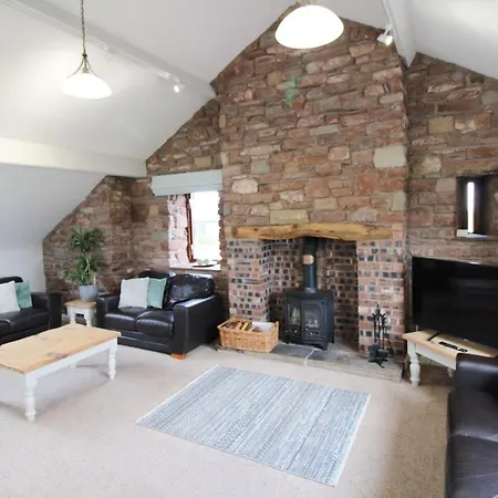 Hébergement de vacances Great Calva, Sebergham, Perfect For 2 Families Or Friends With 3 Dogs Welcome And Hot Tub Sebergham